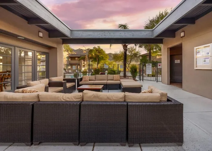 Holiday home Heated Pool, East Near Sabino Canyon, 2 Bedroom 2 Ba Tucson