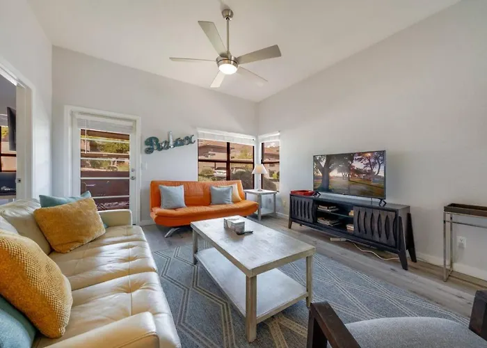 Holiday home Heated Pool, East Near Sabino Canyon, 2 Bedroom 2 Ba Tucson