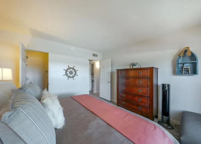 Holiday home Heated Pool, East Near Sabino Canyon, 2 Bedroom 2 Ba Tucson