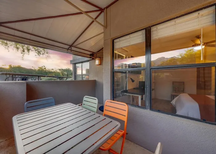 Heated Pool, East Near Sabino Canyon, 2 Bedroom 2 Ba Holiday home *