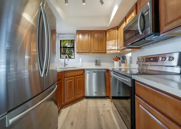 Heated Pool, East Near Sabino Canyon, 2 Bedroom 2 Ba Holiday home