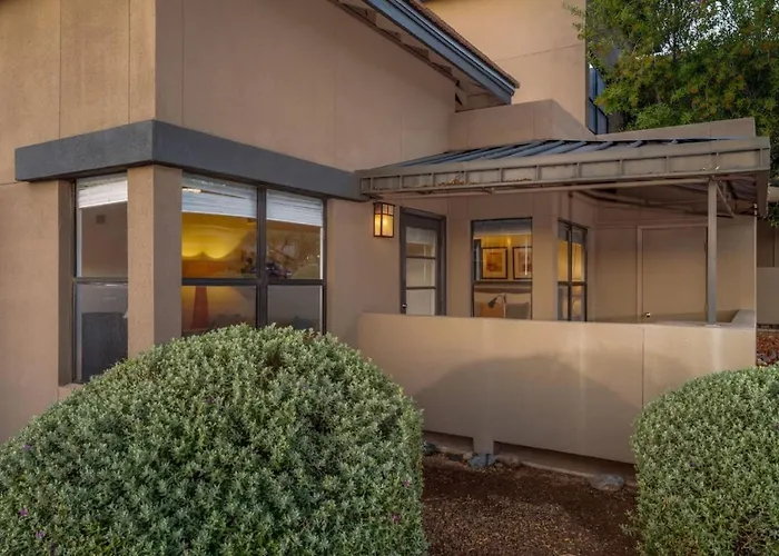 Heated Pool, East Near Sabino Canyon, 2 Bedroom 2 Ba Holiday home